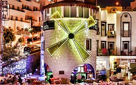 Sky Vela Hotel & Suites